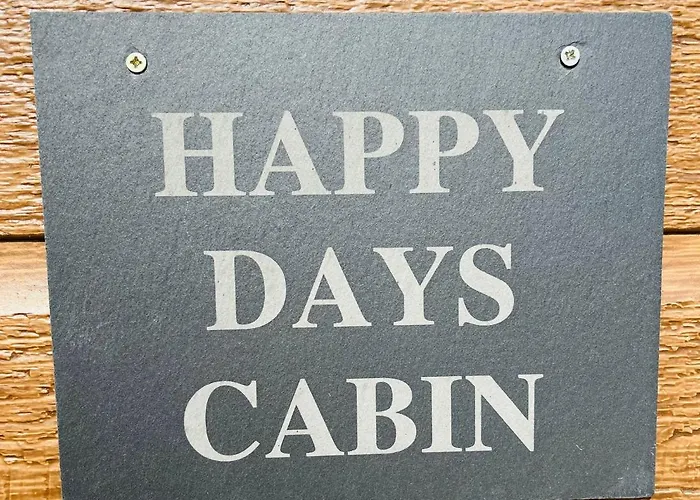 Happy Days Lodge With Hot Tub